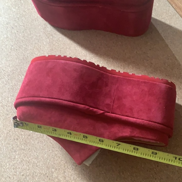 New In Box UGG X Molly Goddard platform Size 8 ❤️ - Picture 8 of 9